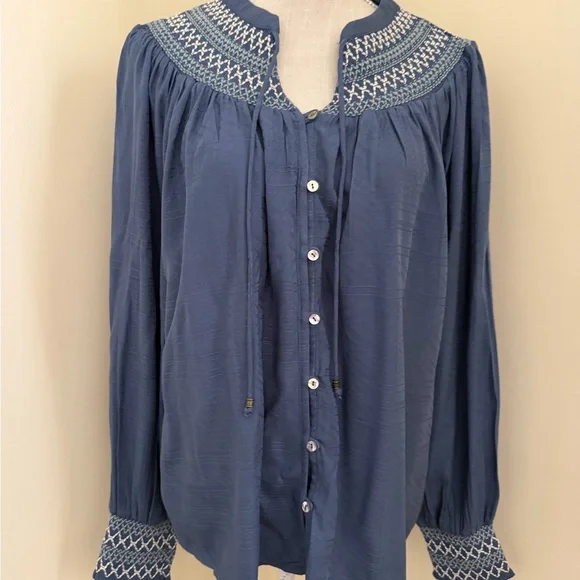 New Westbound Blue Button-Down Blouse - Picture 3 of 15